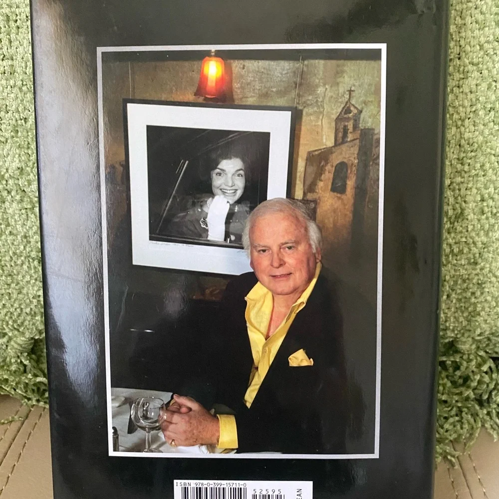 STUART WOODS STRATEGIC MOVES - Picture 2 of 4